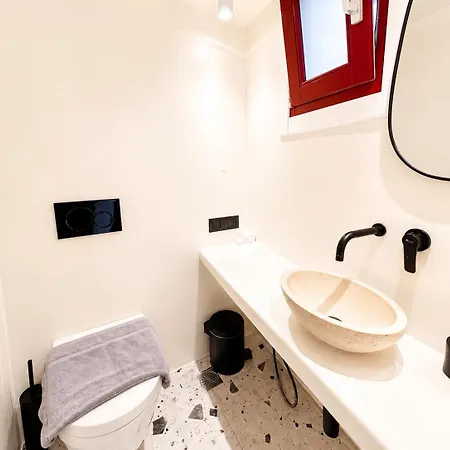 The Mill - Little Venice Apartmán *